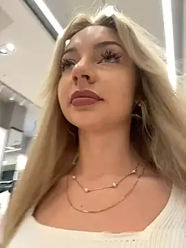 Snapshot of melissa_grr chatting on 12.04.24 melissa grr online show from 12.04.24