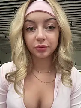 Snapshot of melissa_grr chatting on 12.09.24 melissa grr online show from 12.09.24