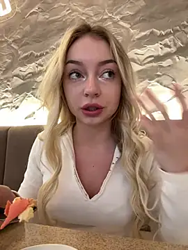 Snapshot of melissa_grr chatting on 01.22.25 melissa grr online show from 01.22.25