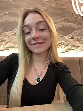 Snapshot of melissa_grr chatting on 02.01.25 melissa grr online show from 02.01.25