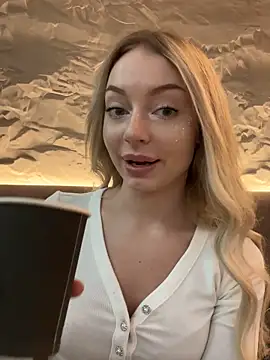 Snapshot of melissa_grr chatting on 02.06.25 melissa grr online show from 02.06.25