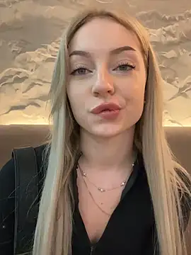 Snapshot of melissa_grr chatting on 02.21.25 melissa grr online show from 02.21.25