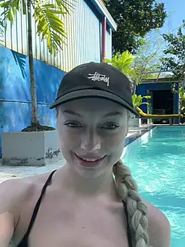 Snapshot of melissa_grr chatting on 03.15.25 melissa grr online show from 03.15.25