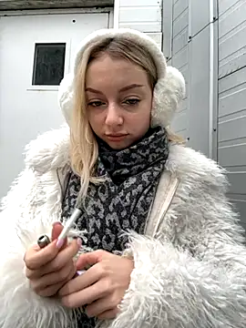 Snapshot of melissa_grr chatting on 11.12.25 melissa grr online show from 11.12.25