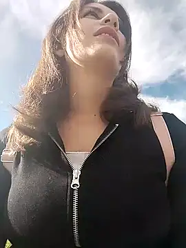 Alysson-- online show from 01.06.25