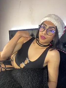 Skyler  blue4 online show from 12.27.24