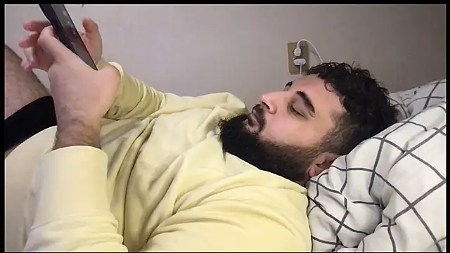 Snapshot of teddy_alan chatting on 09.29.25 teddy alan online show from 09.29.25