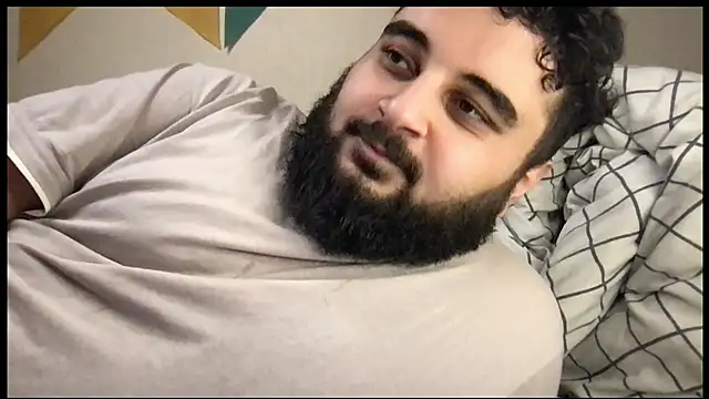 Snapshot of teddy_alan chatting on 10.04.25 teddy alan online show from 10.04.25