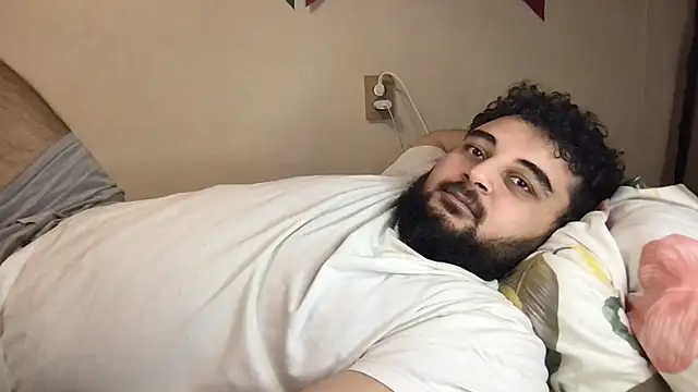 Snapshot of teddy_alan chatting on 10.19.25 teddy alan online show from 10.19.25