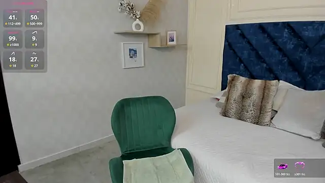 Charlotte Mayer online show from 10.17.25