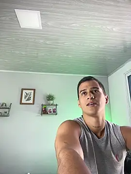 Snapshot of hot69temptation_ chatting on 03.19.25 hot69temptation online show from 03.19.25