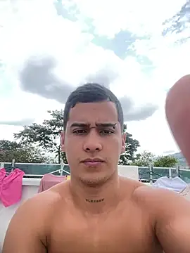 Snapshot of hot69temptation_ chatting on 03.20.25 hot69temptation online show from 03.20.25