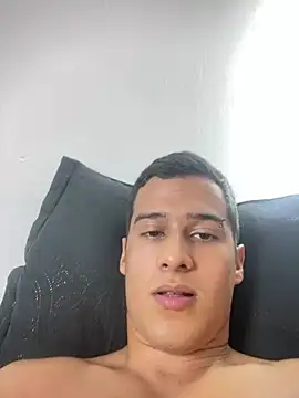 Snapshot of hot69temptation_ chatting on 03.23.25 hot69temptation online show from 03.23.25