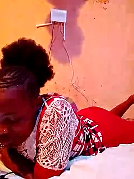 QUEEN-NAIMA online show from 10.05.25