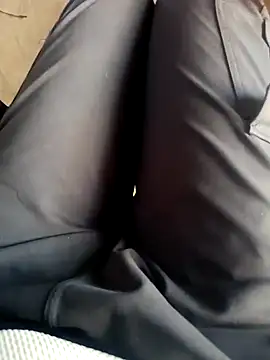 Snapshot of 1010SumiT chatting on 02.25.25 1010SumiT online show from 02.25.25