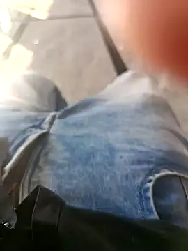 Snapshot of 1010SumiT chatting on 03.22.25 1010SumiT online show from 03.22.25