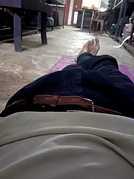 Snapshot of 1010SumiT chatting on 10.27.25 1010SumiT online show from 10.27.25