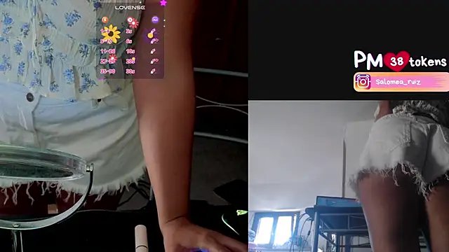 Snapshot of salomea_r chatting on 05.21.26 salomea r online show from 05.21.26