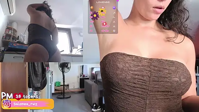 Snapshot of salomea_r chatting on 06.16.26 salomea r online show from 06.16.26