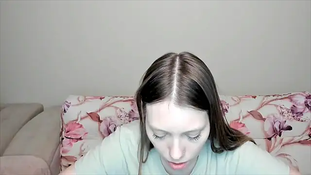 Snapshot of Sweetmojito chatting on 12.19.24 Sweetmojito online show from 12.19.24