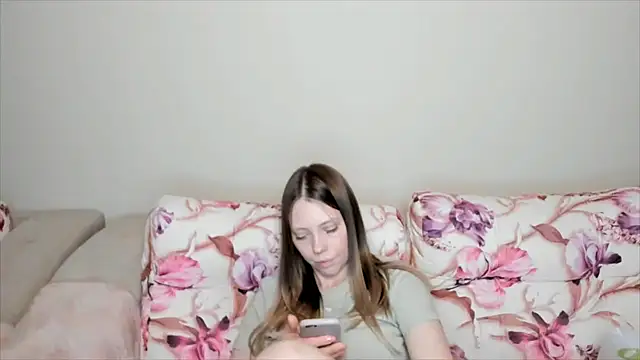 Snapshot of Sweetmojito chatting on 12.27.24 Sweetmojito online show from 12.27.24