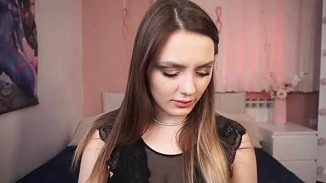 Tender Amber online show from 03.07.25