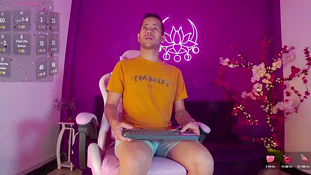 Snapshot of zaid_lion chatting on 02.01.25 zaid lion online show from 02.01.25