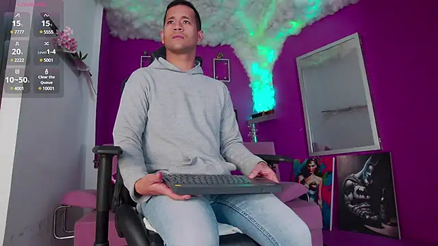 Snapshot of zaid_lion chatting on 02.26.25 zaid lion online show from 02.26.25