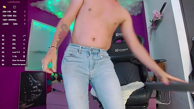 Snapshot of zaid_lion chatting on 02.28.25 zaid lion online show from 02.28.25