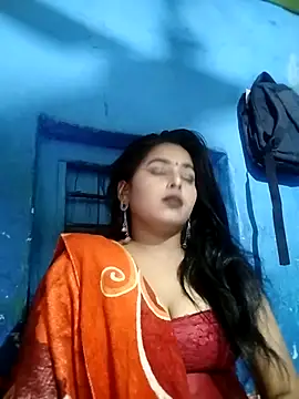 Snapshot of Sweet-Rani chatting on 12.30.24 Sweet-Rani online show from 12.30.24