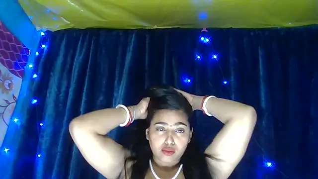 Snapshot of Sweet-Rani chatting on 03.08.25 Sweet-Rani online show from 03.08.25