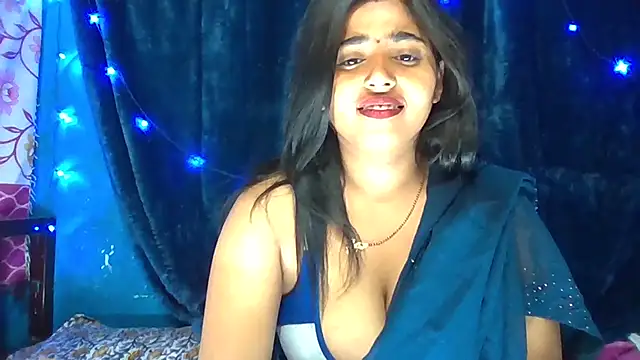 Snapshot of Sweet-Rani chatting on 03.23.25 Sweet-Rani online show from 03.23.25