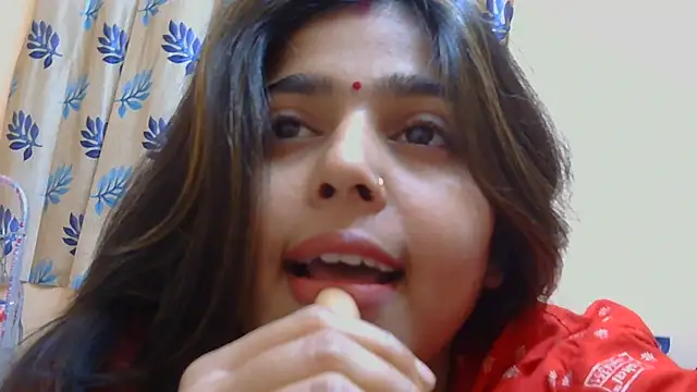 Snapshot of Sweet-Rani chatting on 04.05.26 Sweet-Rani online show from 04.05.26