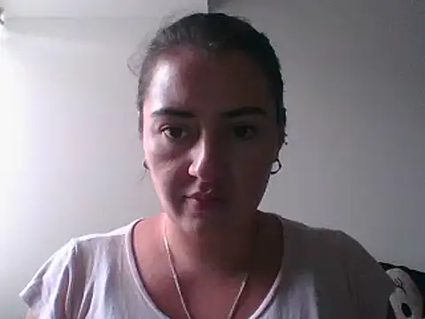  karlie kloss  online show from 12.23.24