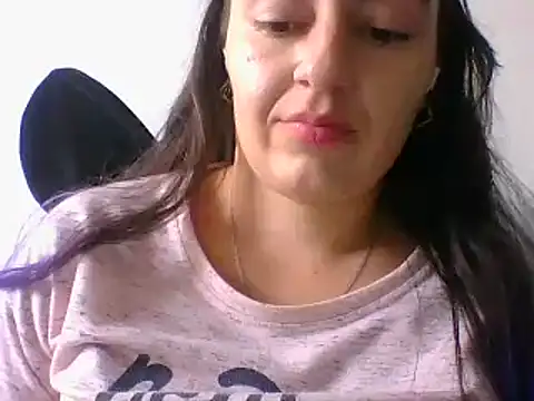  karlie kloss  online show from 01.15.25