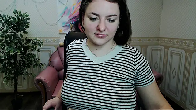 Helen Elliot online show from 02.05.25
