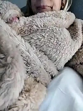 Snapshot of fofinhaa12 chatting on 11.14.25 fofinhaa12 online show from 11.14.25