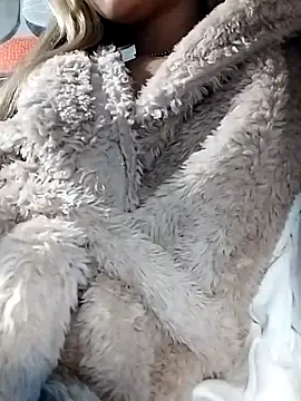 Snapshot of fofinhaa12 chatting on 11.27.25 fofinhaa12 online show from 11.27.25