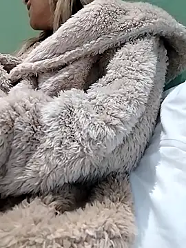 Snapshot of fofinhaa12 chatting on 02.05.26 fofinhaa12 online show from 02.05.26