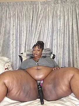 ThickianaRider online show from 11.13.25