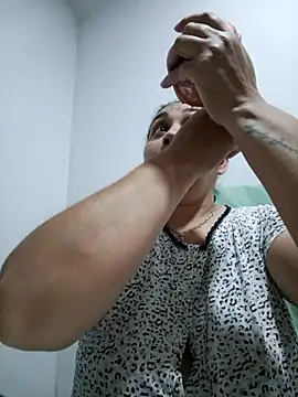 MirandaSoto online show from 10.20.25