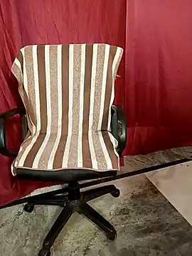 Snapshot of Stripy_Doll chatting on 10.27.25 Stripy Doll online show from 10.27.25