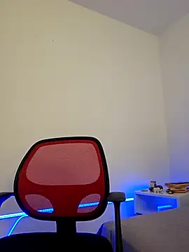 VictoriaEvaans  online show from 10.28.25