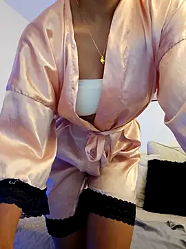 VictoriaEvaans  online show from 01.10.26