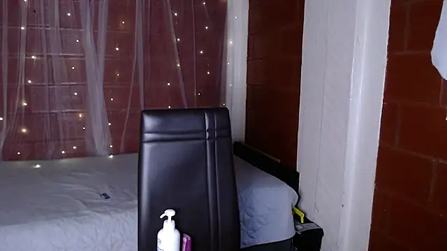 Snapshot of Priyalakshmi_ chatting on 09.27.25 Priyalakshmi online show from 09.27.25