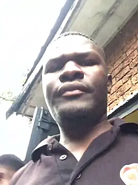 Snapshot of HutchMansell chatting on 12.18.24 HutchMansell online show from 12.18.24