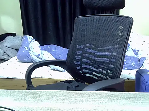 Snapshot of Horny-slut_ chatting on 01.16.26 Horny-slut online show from 01.16.26