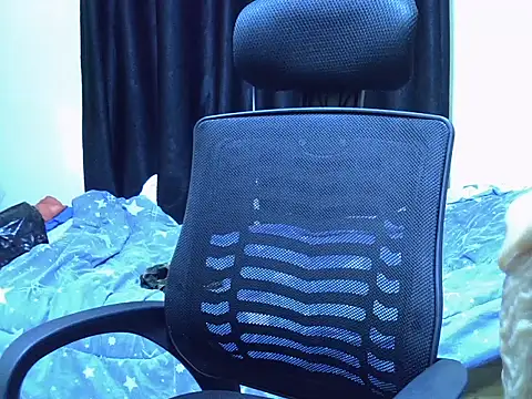 Snapshot of Horny-slut_ chatting on 02.09.26 Horny-slut online show from 02.09.26