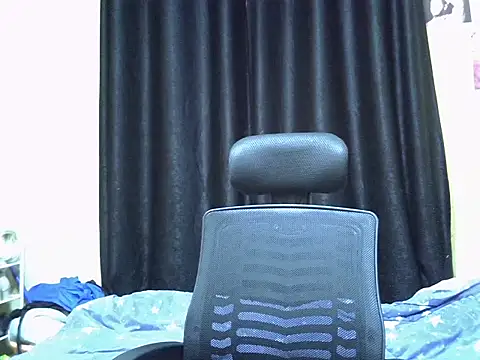 Snapshot of Horny-slut_ chatting on 02.21.26 Horny-slut online show from 02.21.26