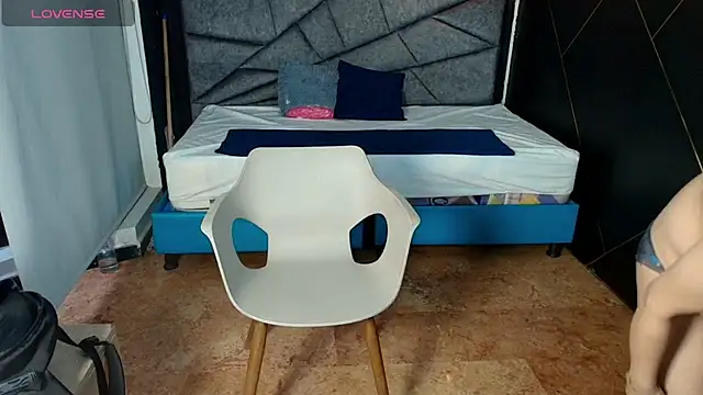 NatashaMason  online show from 10.04.25